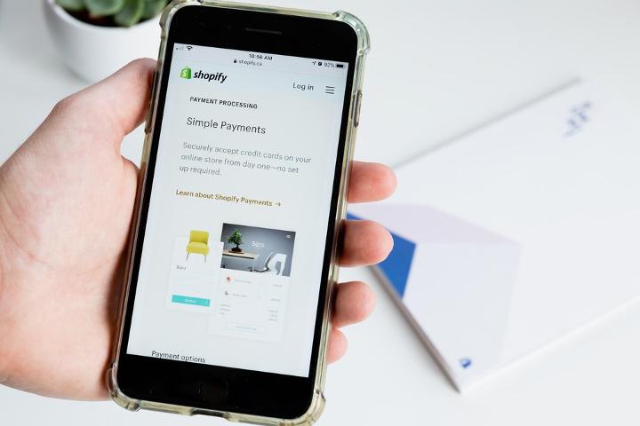 Phone showing the Shopify shopping cart